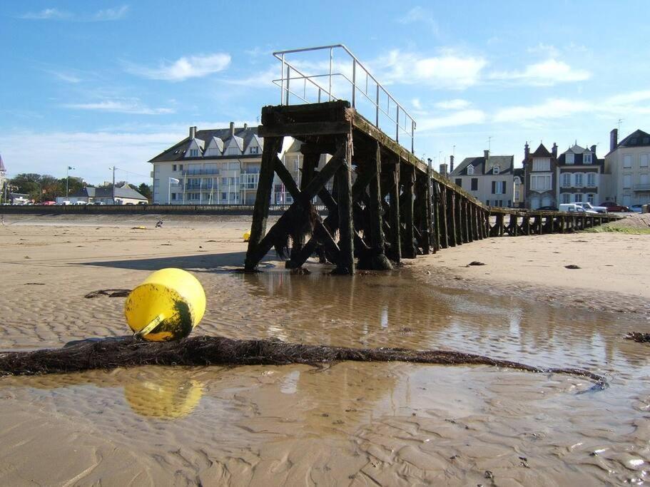 Appartement Sur Le Port. Grandcamp-Maisy Bagian luar foto
