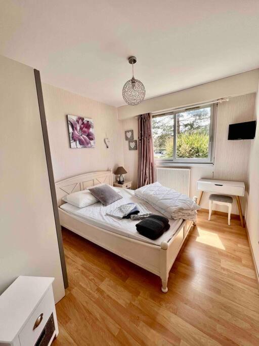 Appartement Sur Le Port. Grandcamp-Maisy Bagian luar foto